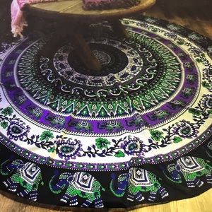 Silky feeling Elephant Sarong OR ?????